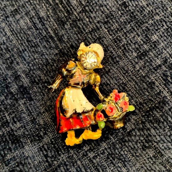 Dutch tulip maid brooch. Old enameled metal. Collectible.Matching boy pin listed - Picture 1 of 7